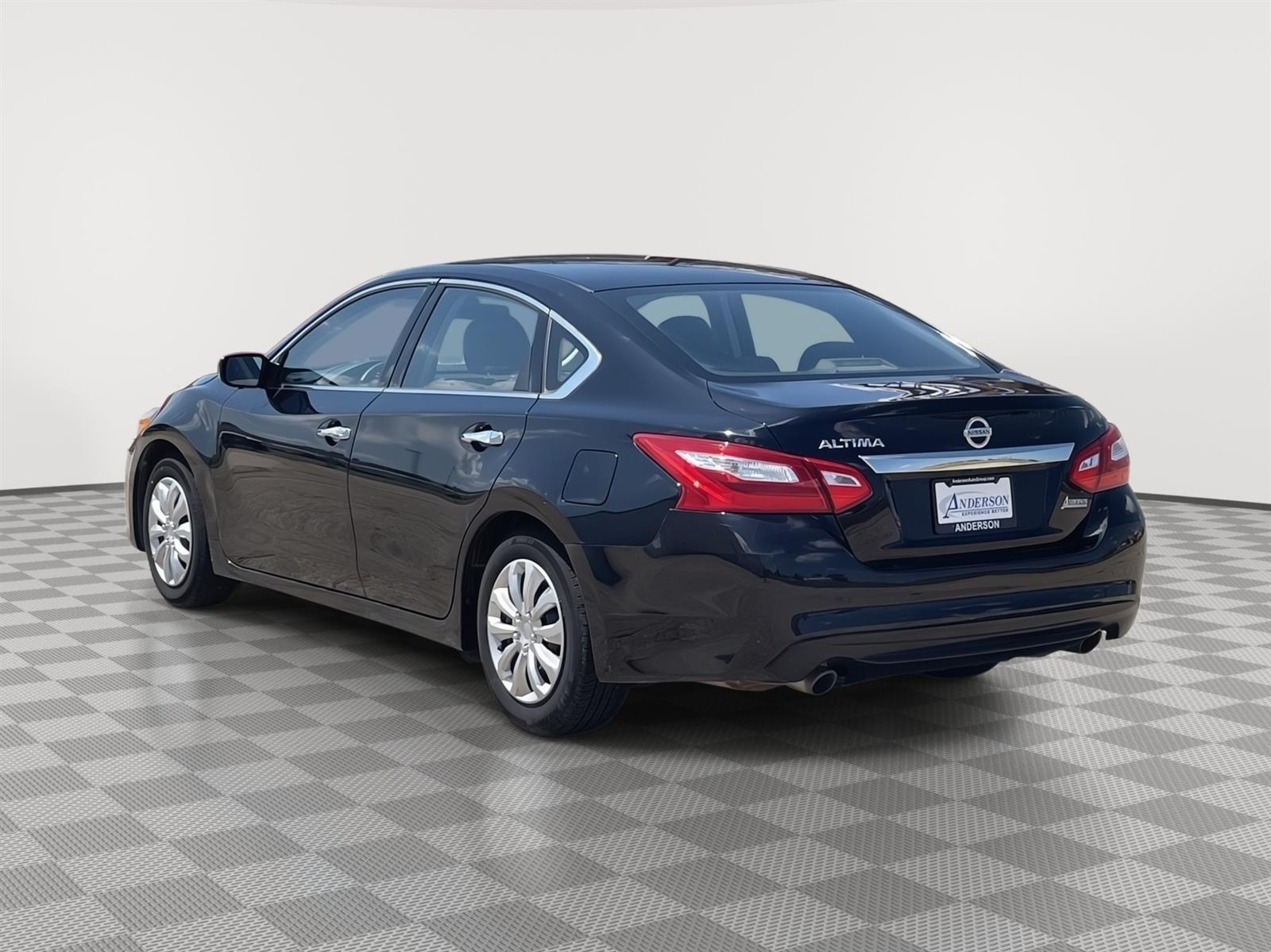 Used 2016 Nissan Altima 2.5 S Sedan for sale in Grand Island NE