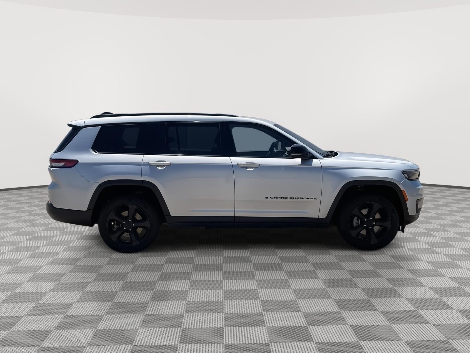 Pre-Owned 2023 Jeep Grand Cherokee L for sale in Grand Island NE