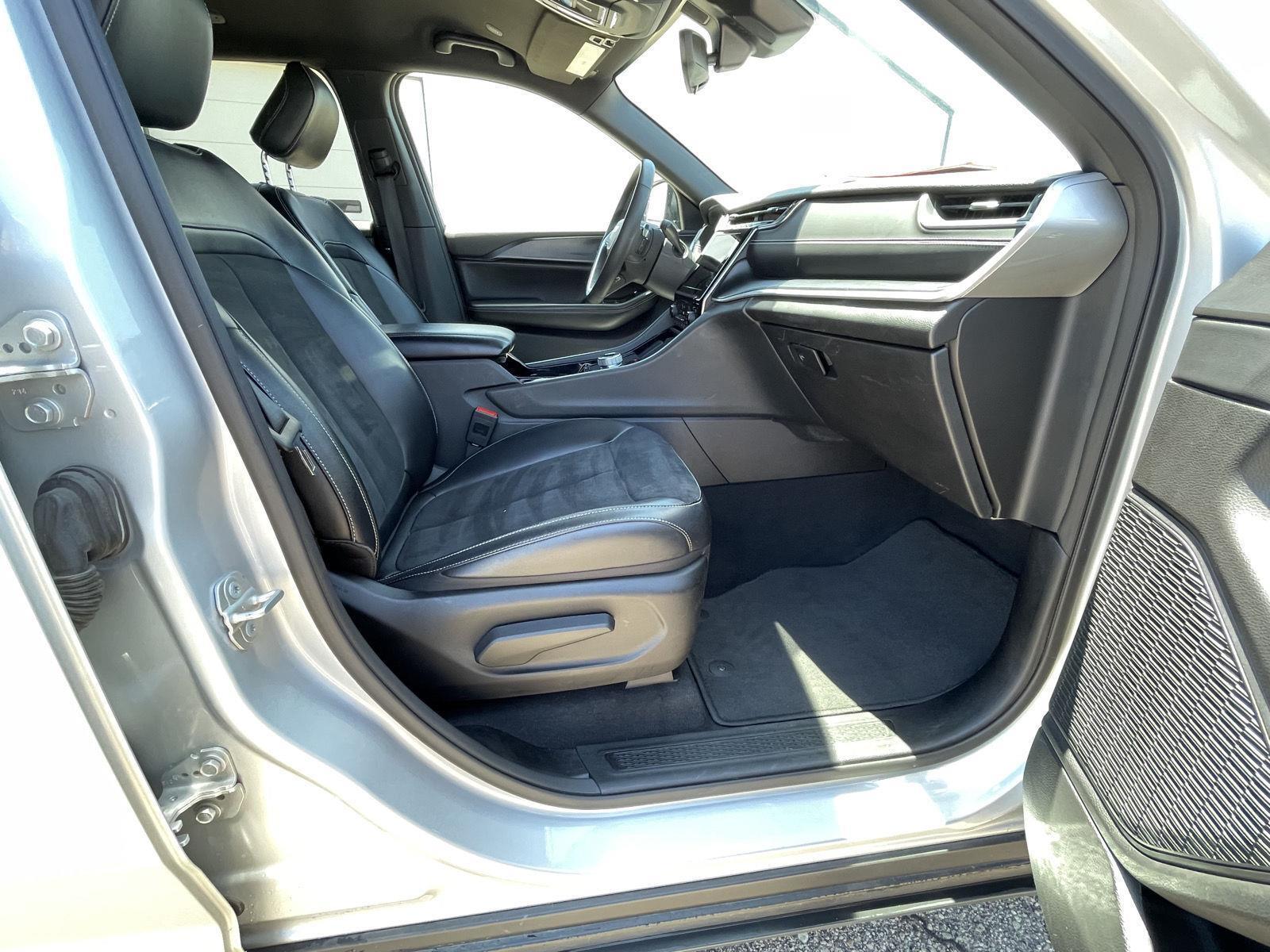 Pre-Owned 2023 Jeep Grand Cherokee L for sale in Grand Island NE