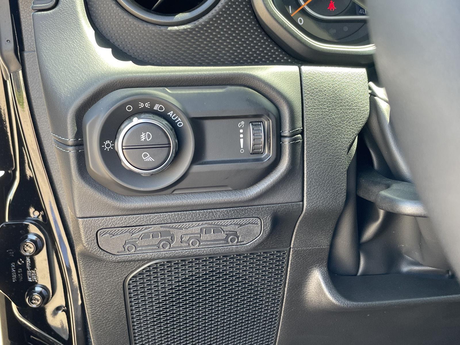 New 2025 Jeep Gladiator for sale in Grand Island NE