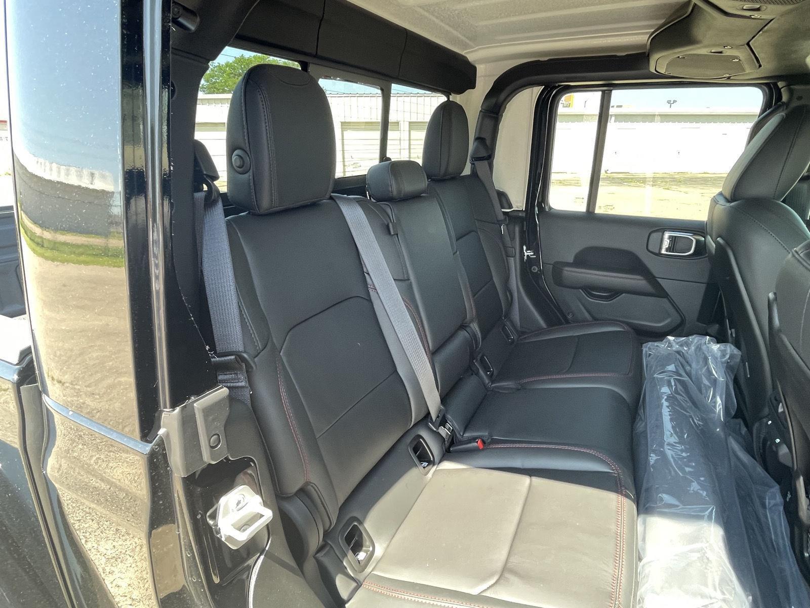 New 2025 Jeep Gladiator for sale in Grand Island NE