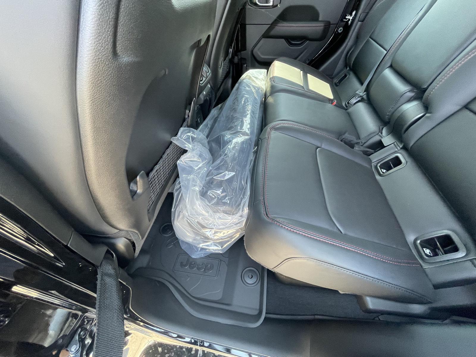 New 2025 Jeep Gladiator for sale in Grand Island NE