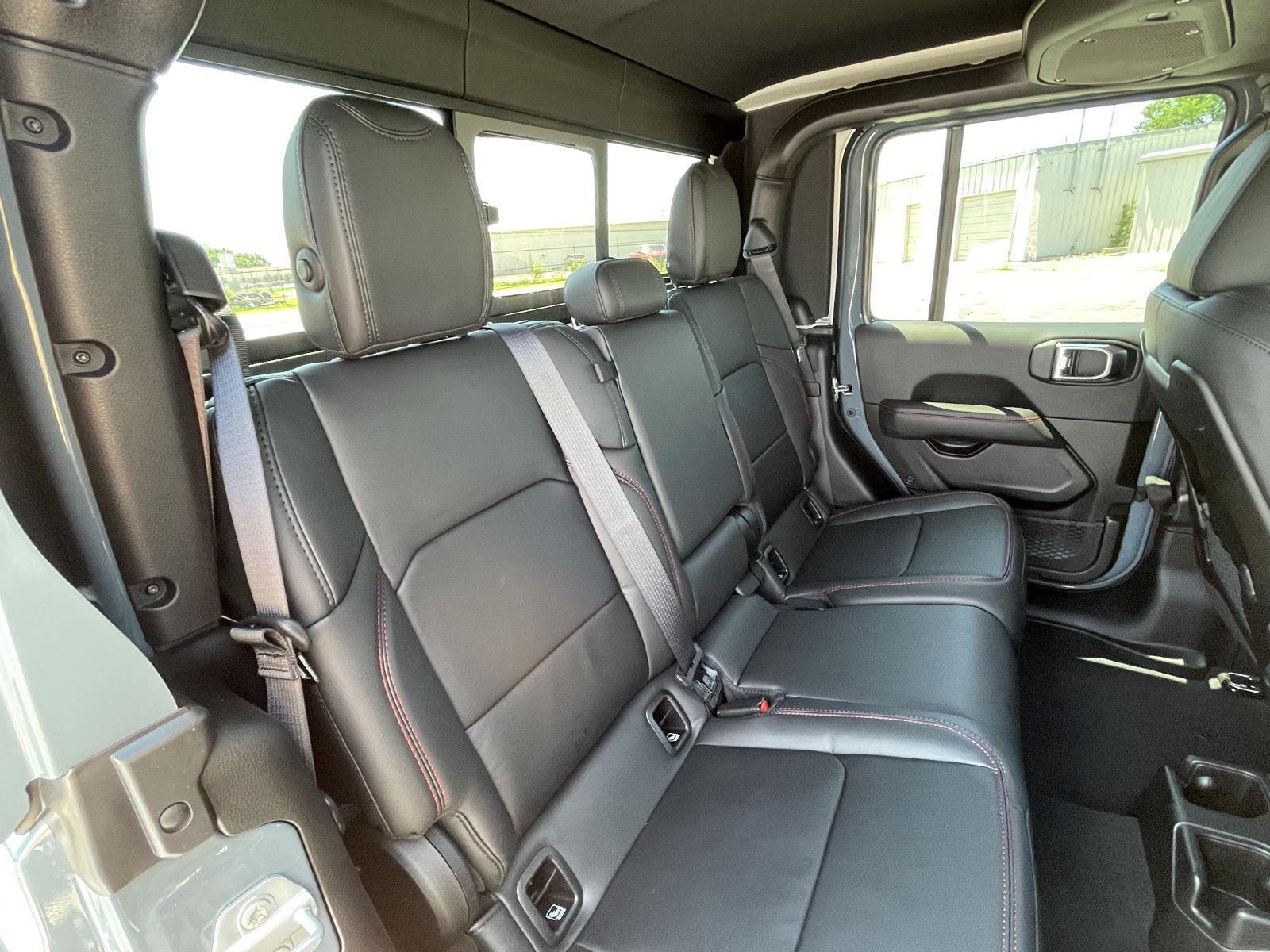 2025 Jeep Gladiator Rubicon photo 24