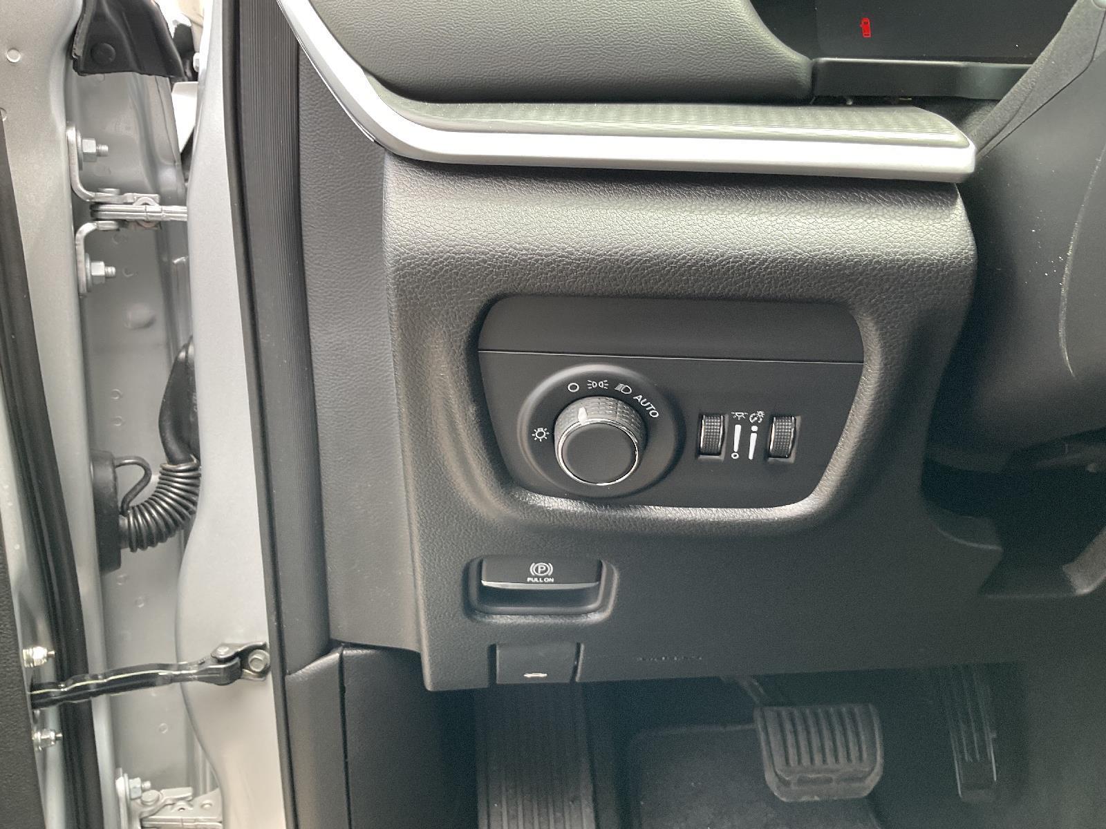2025 Jeep Grand Cherokee Altitude X photo 12
