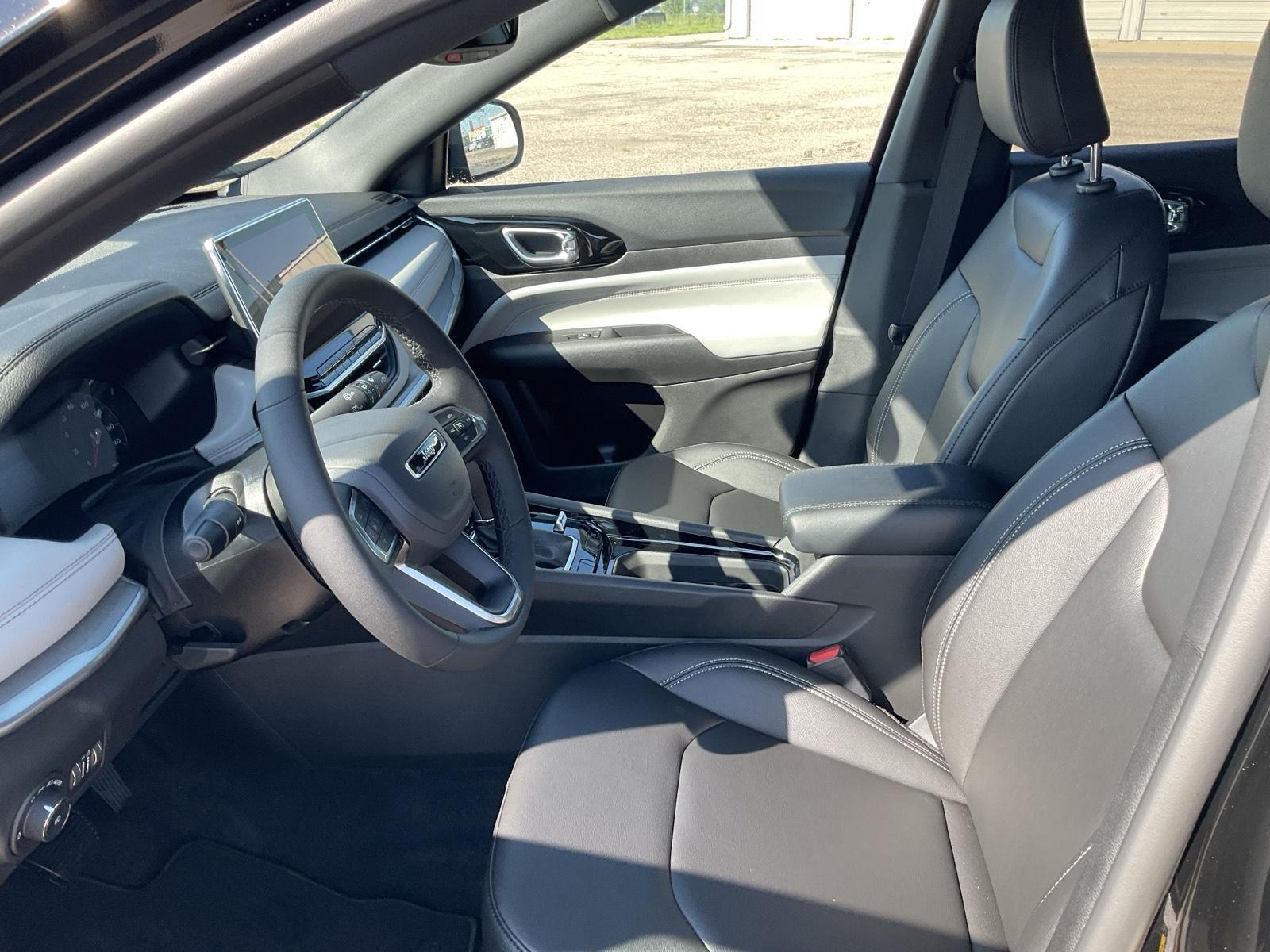 New 2025 Jeep Compass Limited SUV/Crossover for sale in Grand Island NE