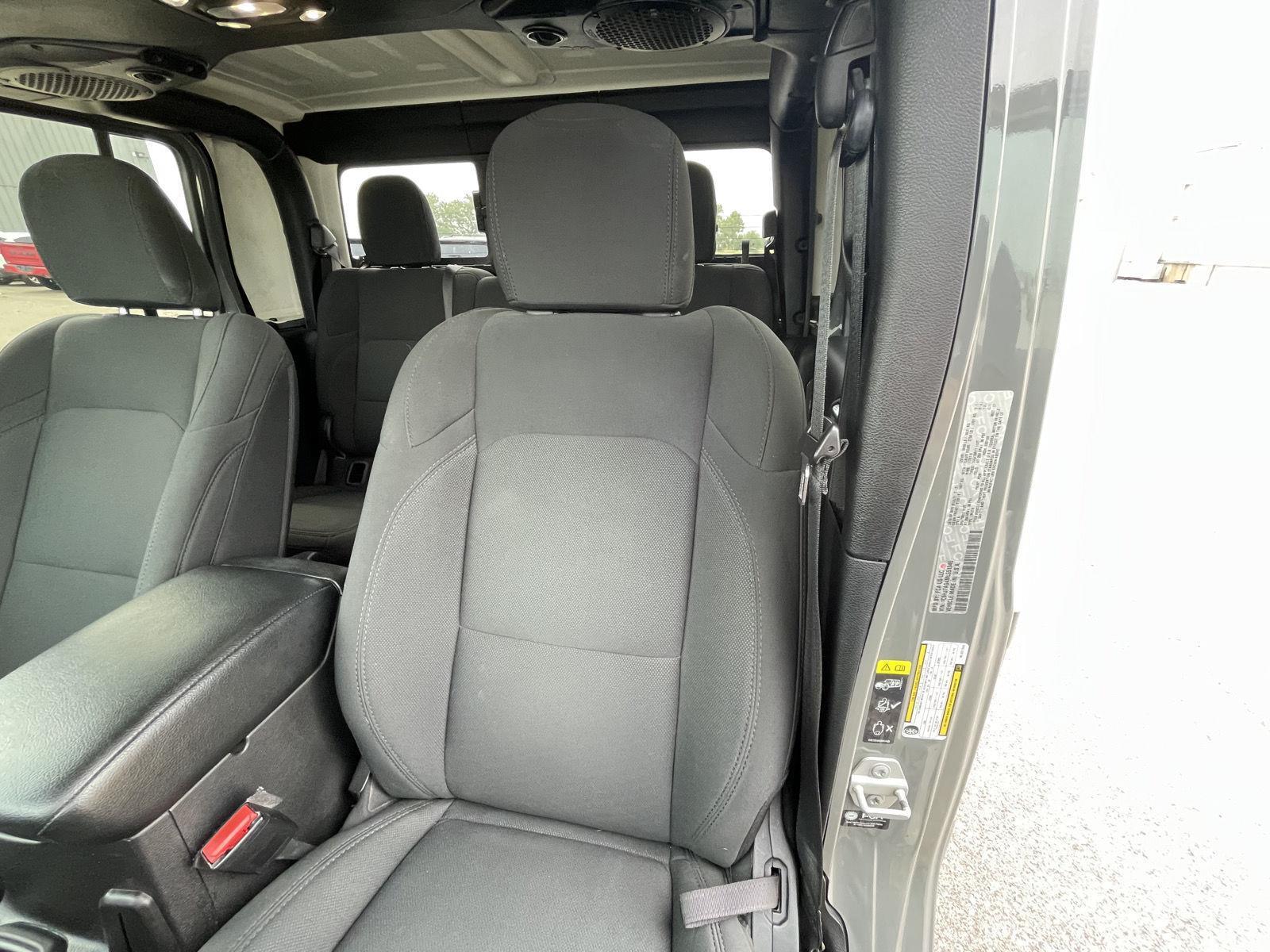 Pre-Owned 2021 Jeep Gladiator for sale in Grand Island NE