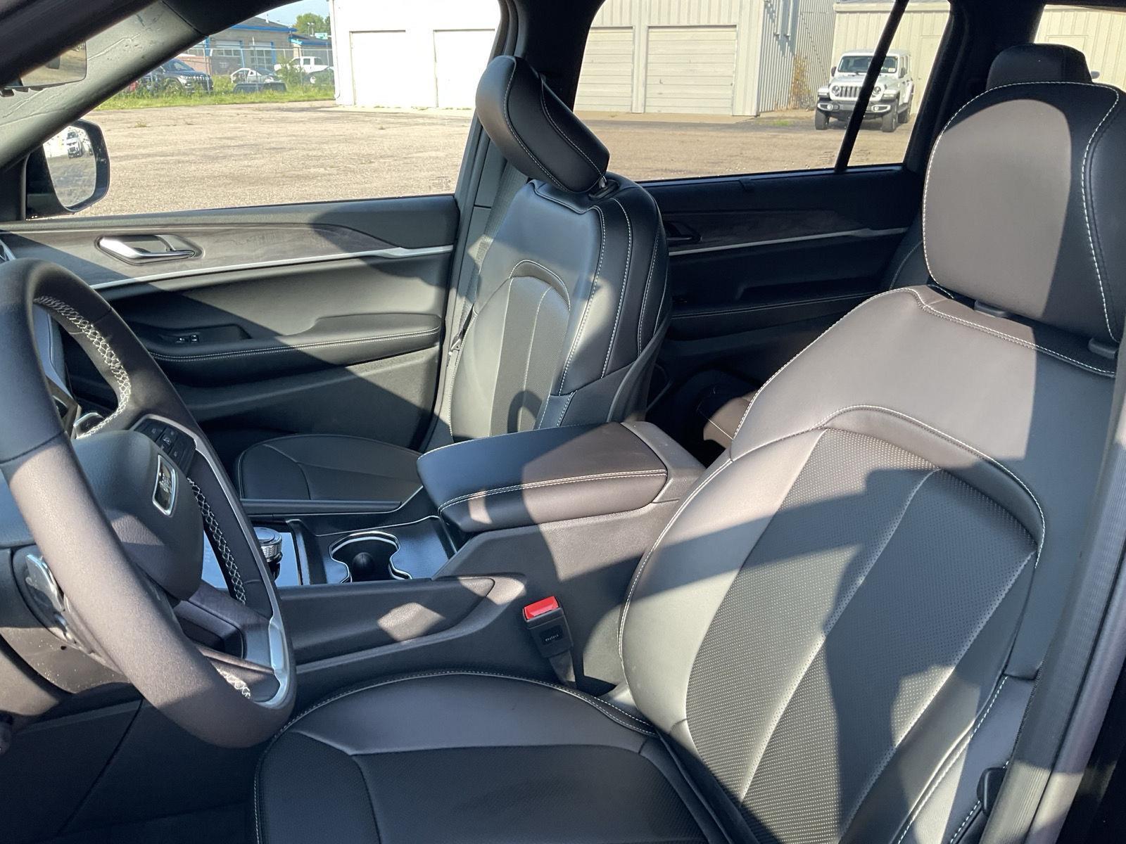 New 2025 Jeep Grand Cherokee L Limited SUV/Crossover for sale in Grand Island NE