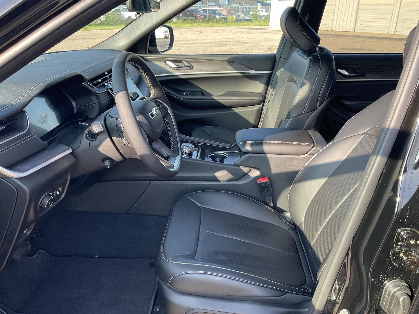 New 2025 Jeep Grand Cherokee L Limited SUV/Crossover for sale in Grand Island NE