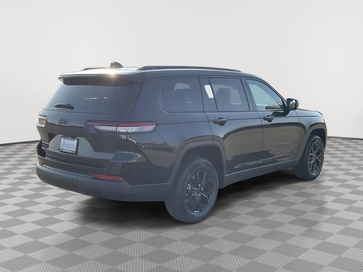 2025 Jeep Grand Cherokee Laredo Altitude X photo 5