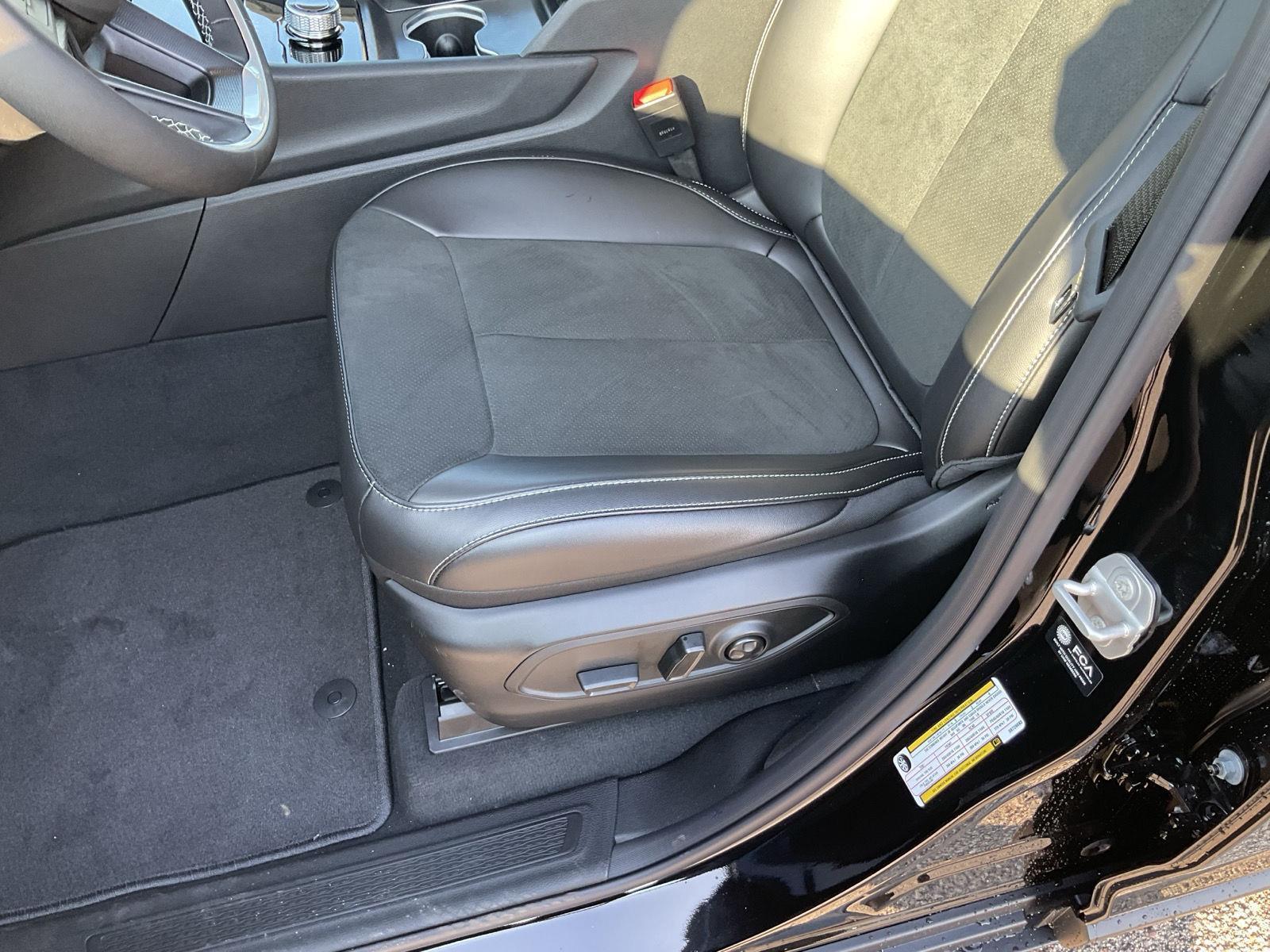 Used 2025 Jeep Grand Cherokee L for sale in Grand Island NE