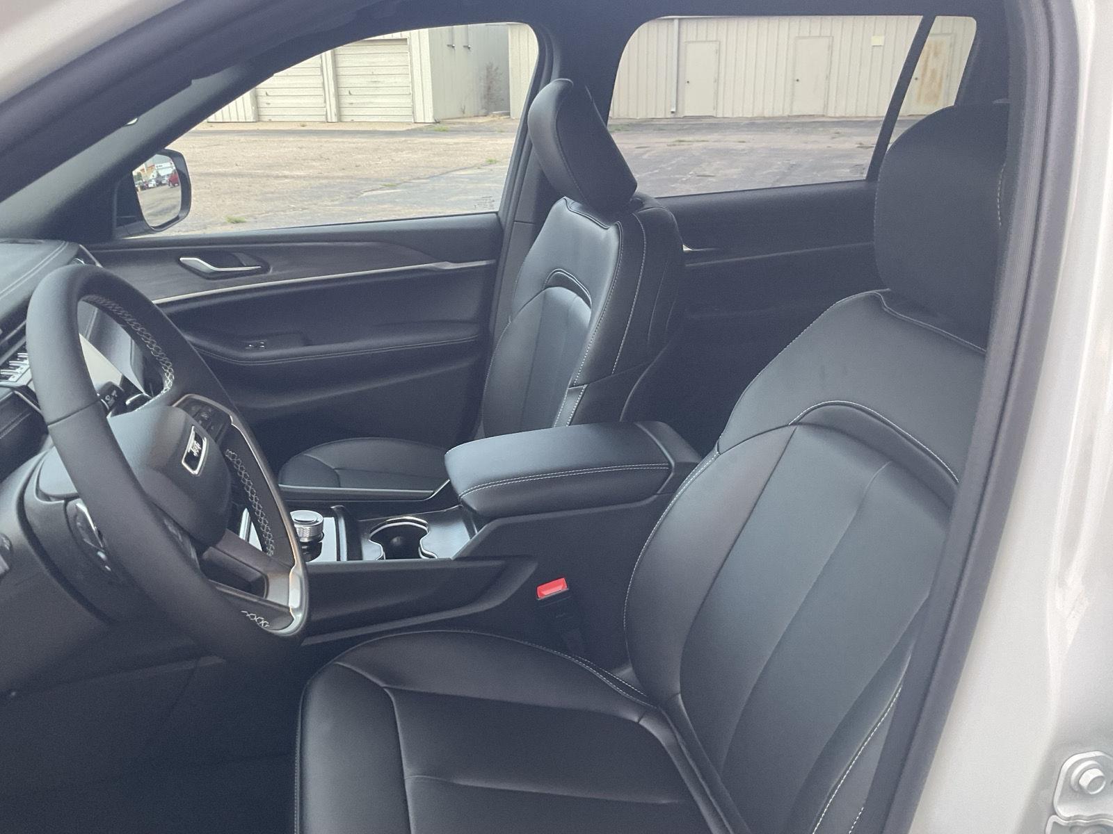 New 2025 Jeep Grand Cherokee L Limited SUV/Crossover for sale in Grand Island NE