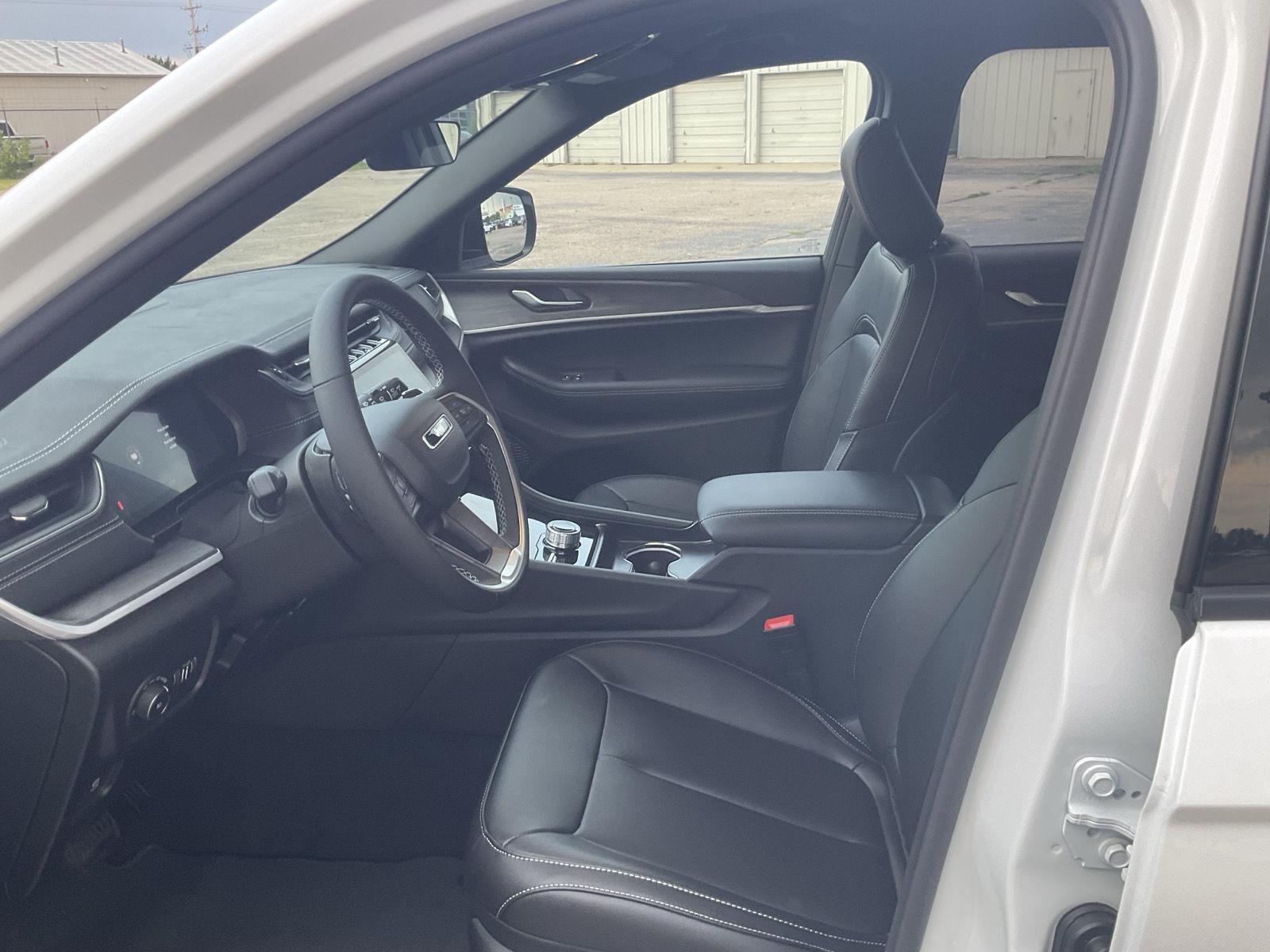 New 2025 Jeep Grand Cherokee L Limited SUV/Crossover for sale in Grand Island NE