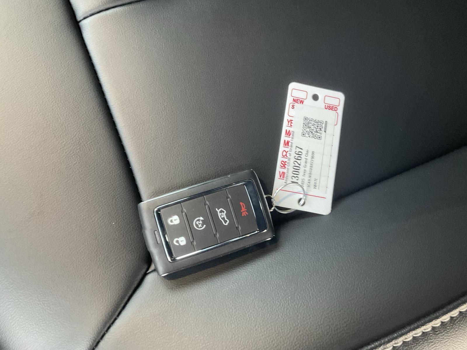 New 2025 Jeep Grand Cherokee L Limited SUV/Crossover for sale in Grand Island NE