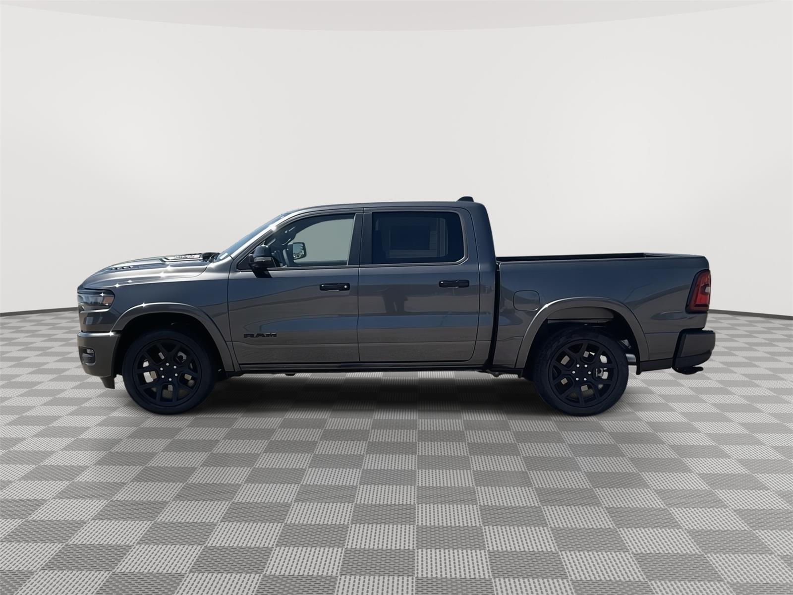 2026 Ram 1500 Laramie photo 2