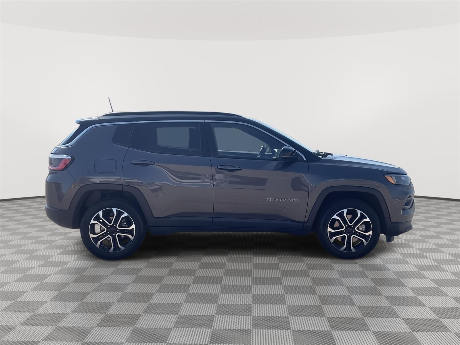 2023 Jeep Compass Limited photo 6