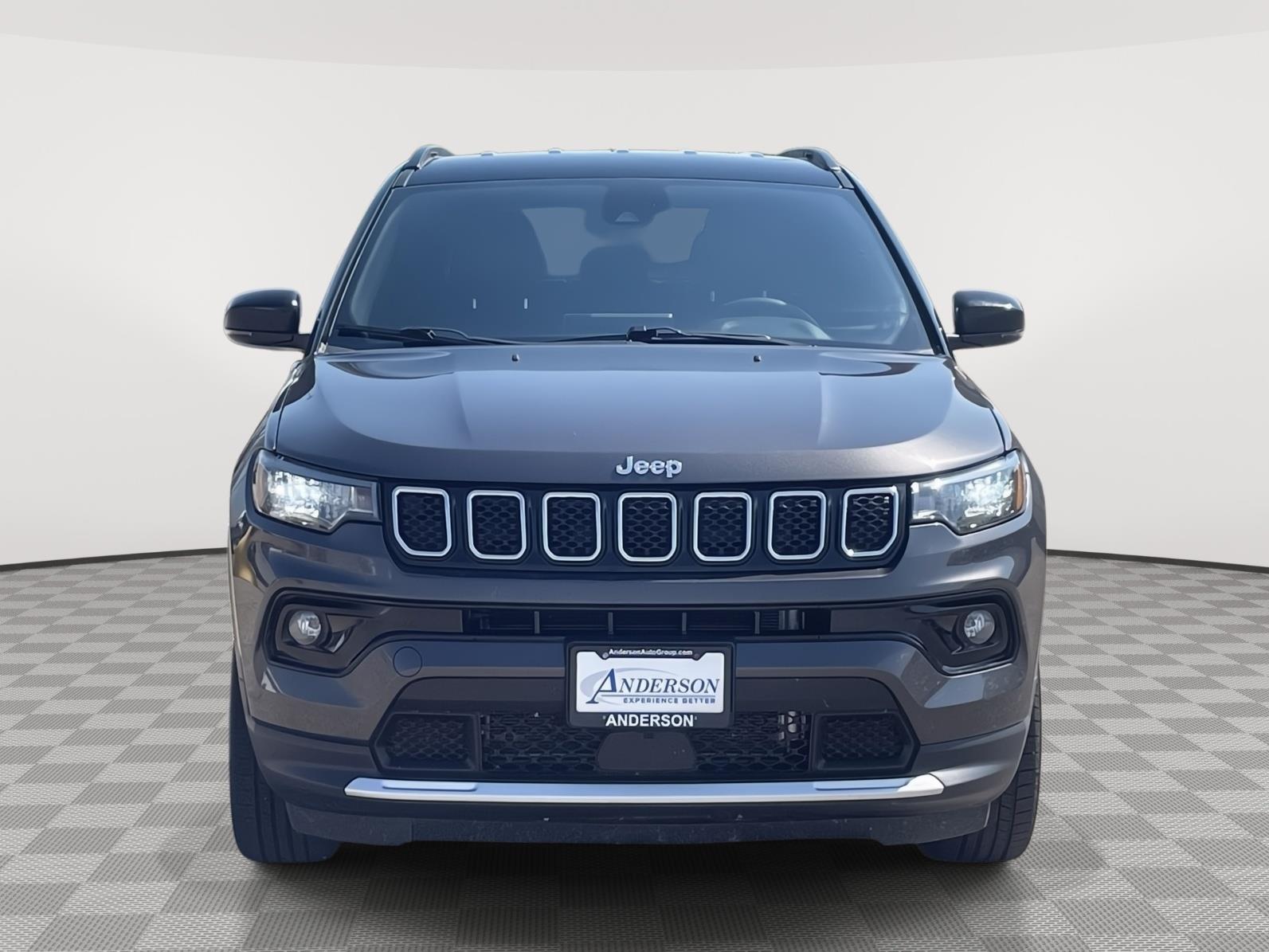 2023 Jeep Compass Limited photo 8