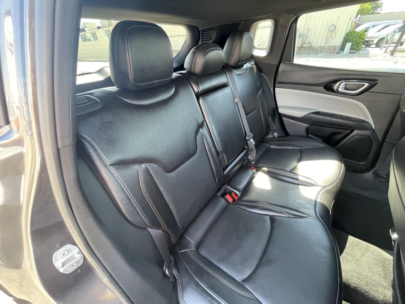 2023 Jeep Compass Limited photo 25