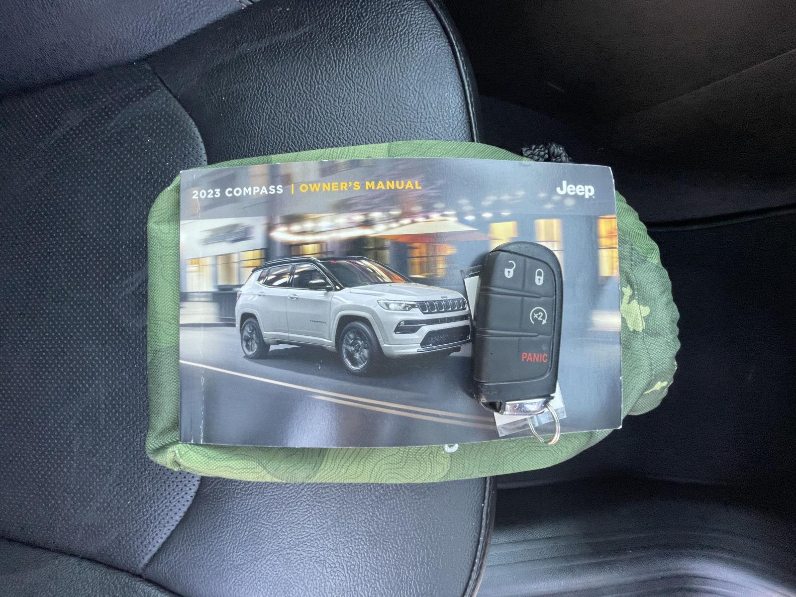 2023 Jeep Compass Limited photo 28