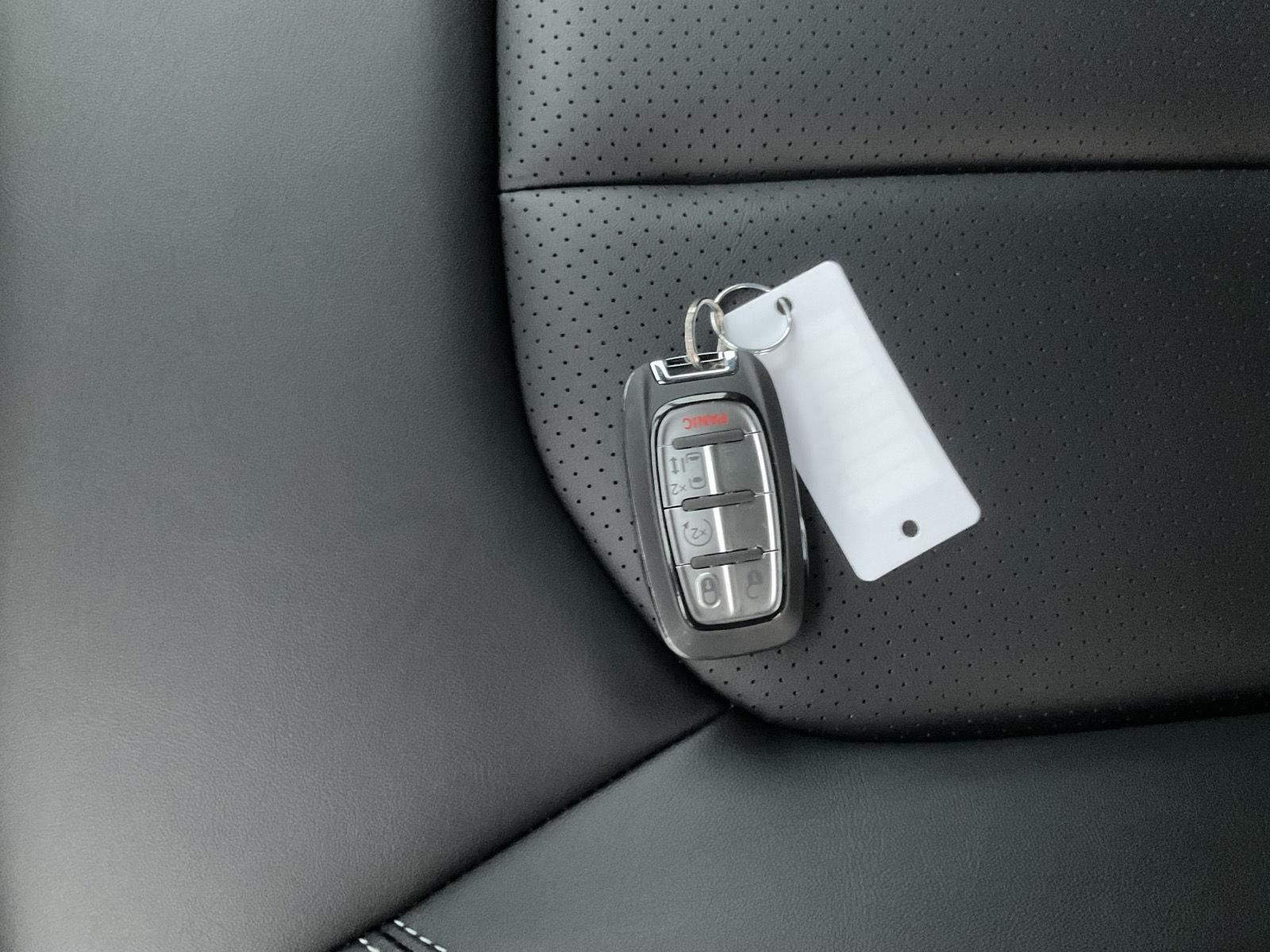 New 2026 Chrysler Pacifica Select Minivan for sale in Grand Island NE