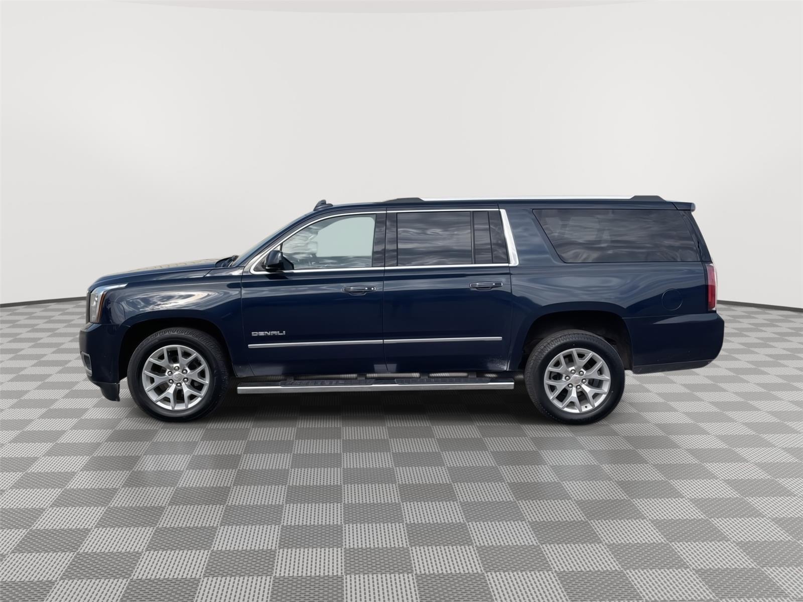 Used 2020 GMC Yukon XL for sale in Grand Island NE