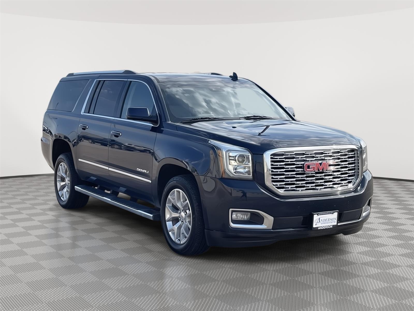 Used 2020 GMC Yukon XL for sale in Grand Island NE