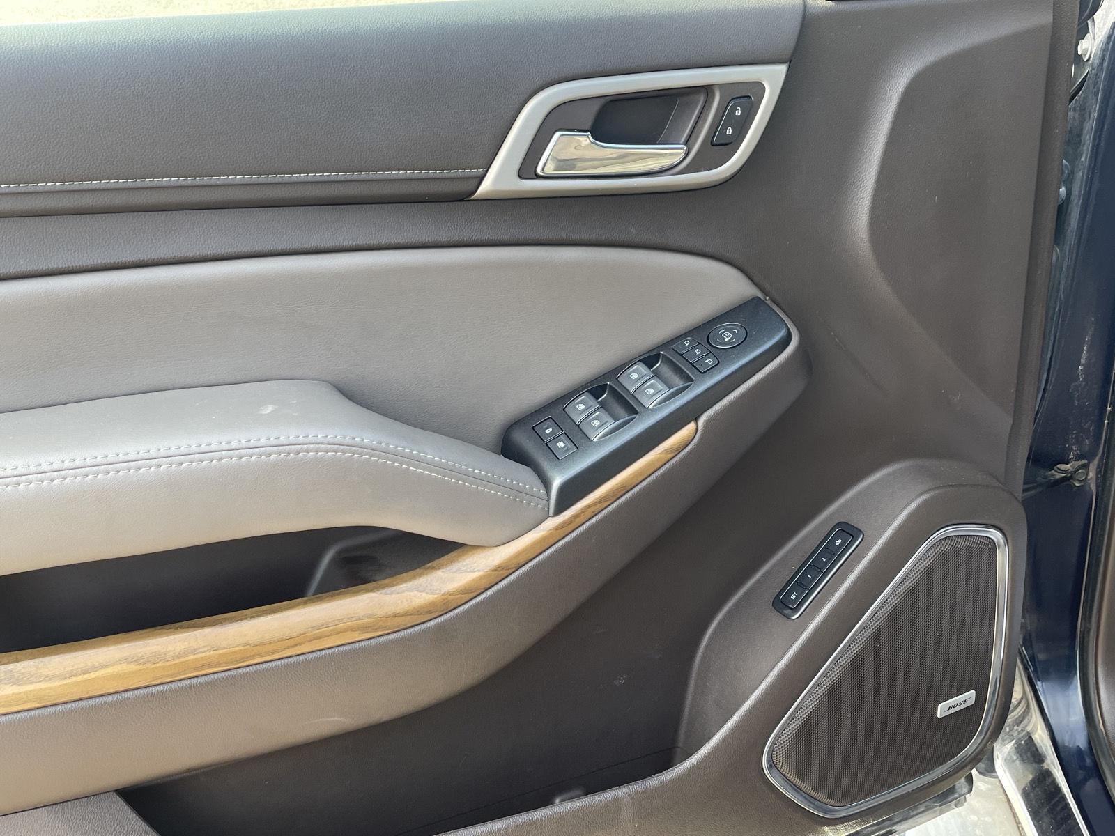 Used 2020 GMC Yukon XL for sale in Grand Island NE