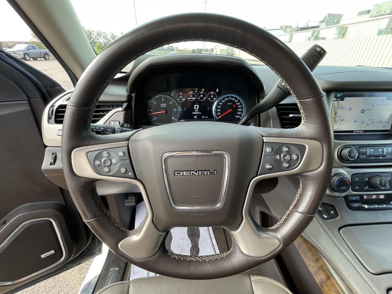 Used 2020 GMC Yukon XL for sale in Grand Island NE
