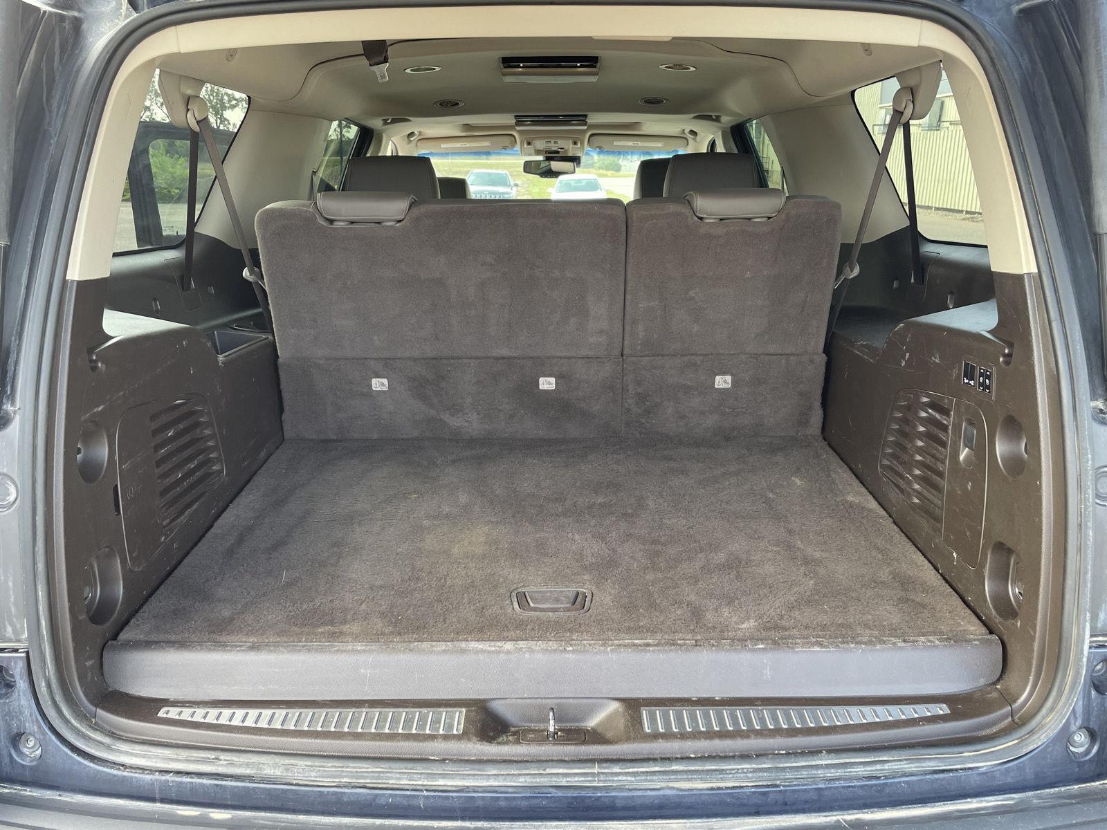 Used 2020 GMC Yukon XL for sale in Grand Island NE