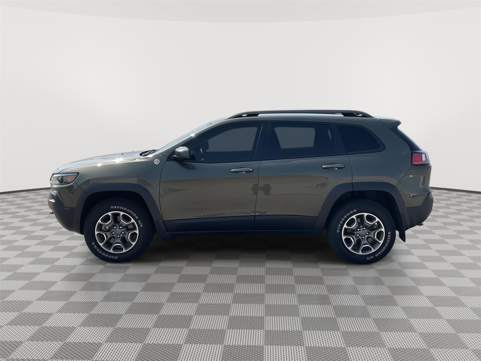 Pre-Owned 2020 Jeep Cherokee for sale in Grand Island NE