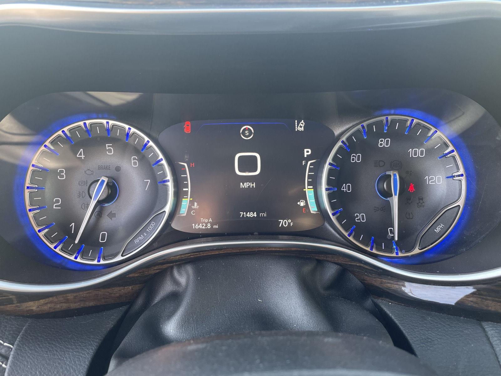 Used 2023 Chrysler Pacifica Limited Minivan for sale in Grand Island NE