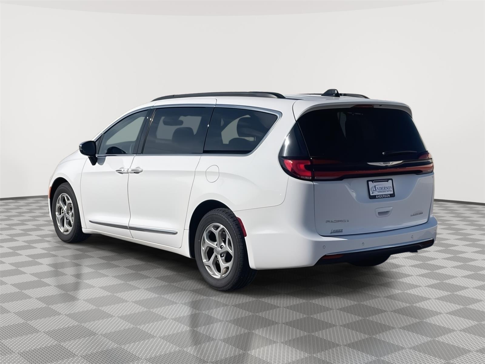 Pre-Owned 2023 Chrysler Pacifica for sale in Grand Island NE