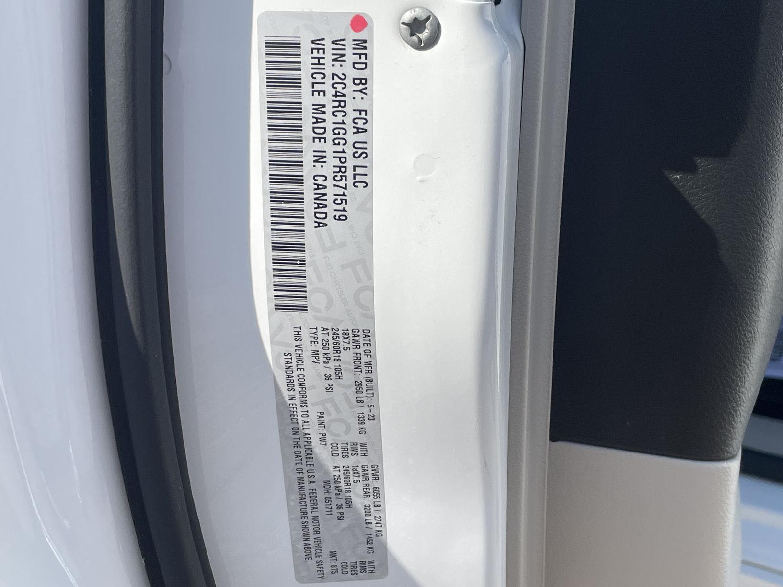 Used 2023 Chrysler Pacifica Limited Minivan for sale in Grand Island NE