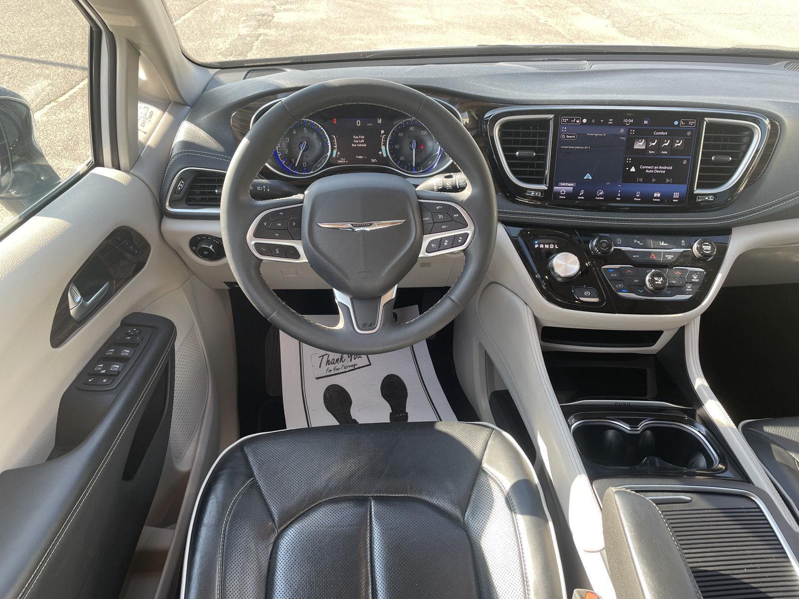 Used 2023 Chrysler Pacifica Limited Minivan for sale in Grand Island NE