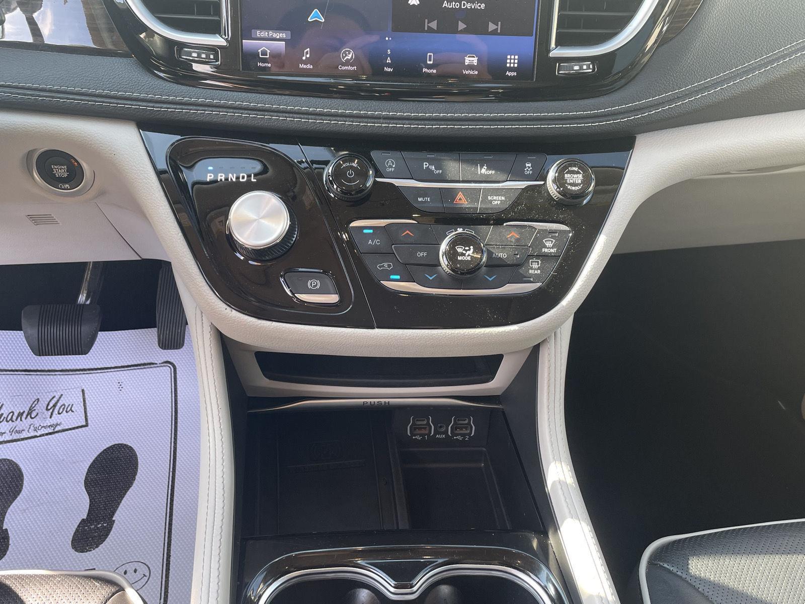 Used 2023 Chrysler Pacifica Limited Minivan for sale in Grand Island NE