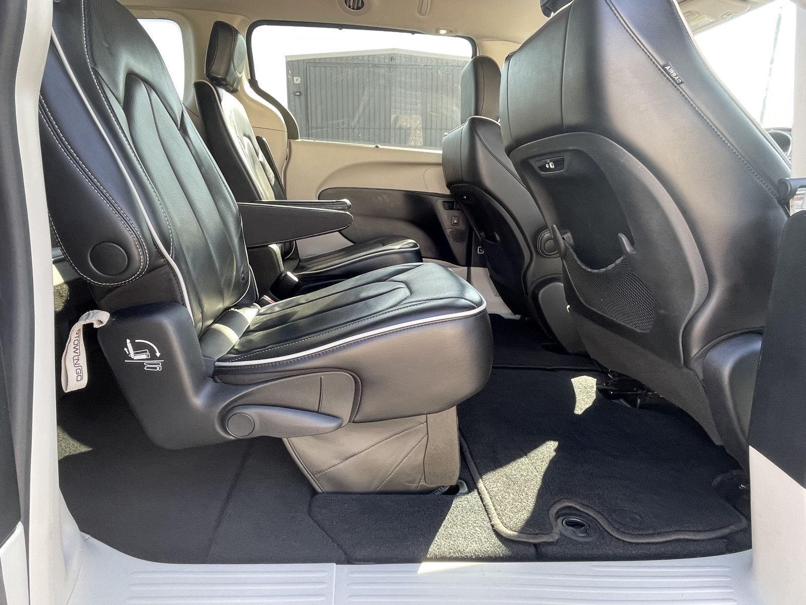 Used 2023 Chrysler Pacifica Limited Minivan for sale in Grand Island NE