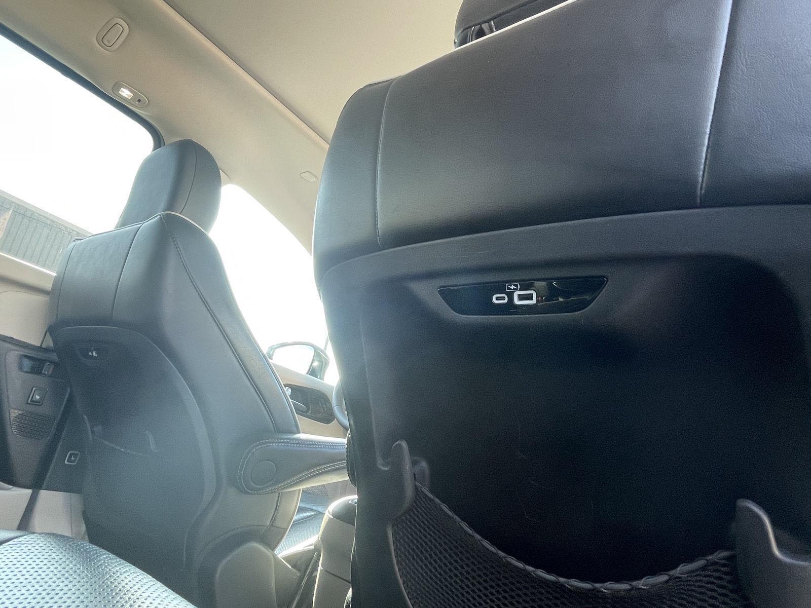 Used 2023 Chrysler Pacifica Limited Minivan for sale in Grand Island NE