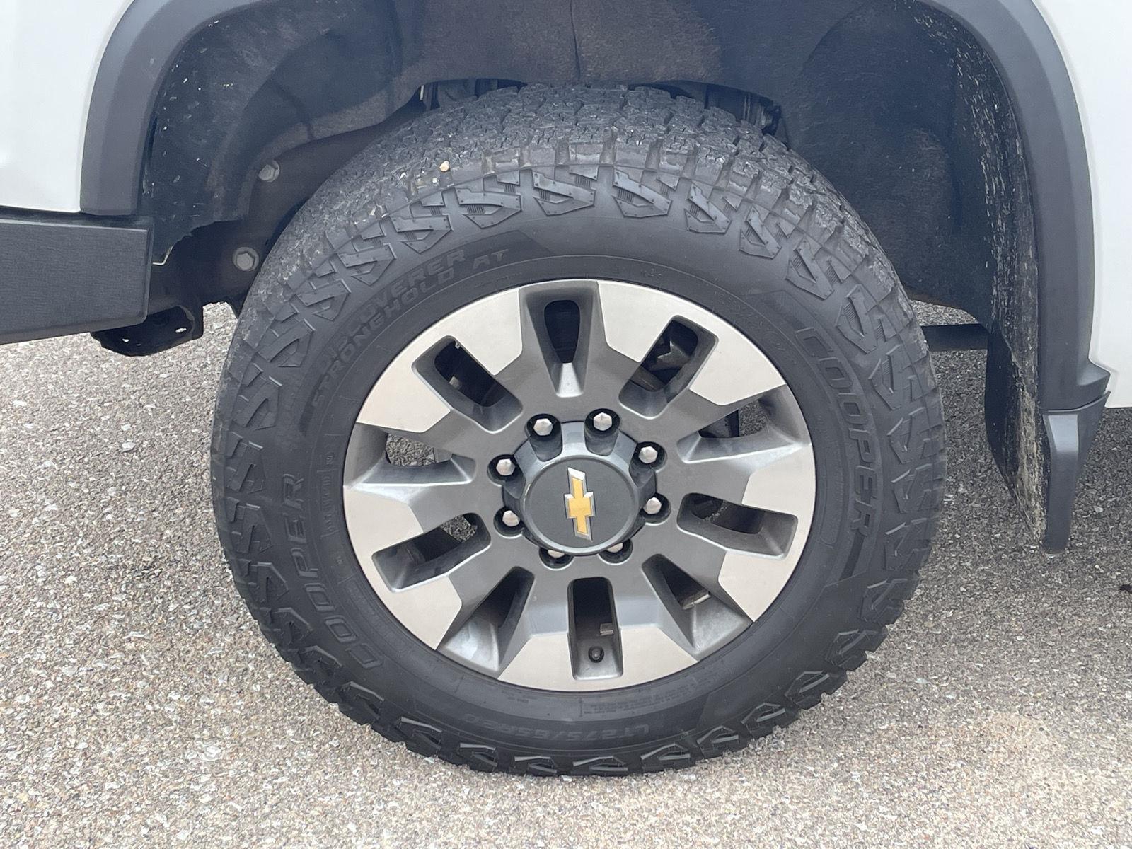 Used 2023 Chevrolet Silverado 2500HD Custom Crew Cab Truck for sale in Grand Island NE