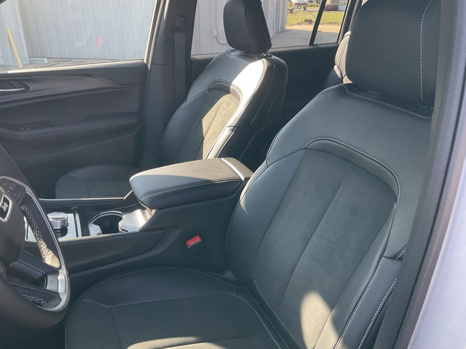 Used 2025 Jeep Grand Cherokee L for sale in Grand Island NE