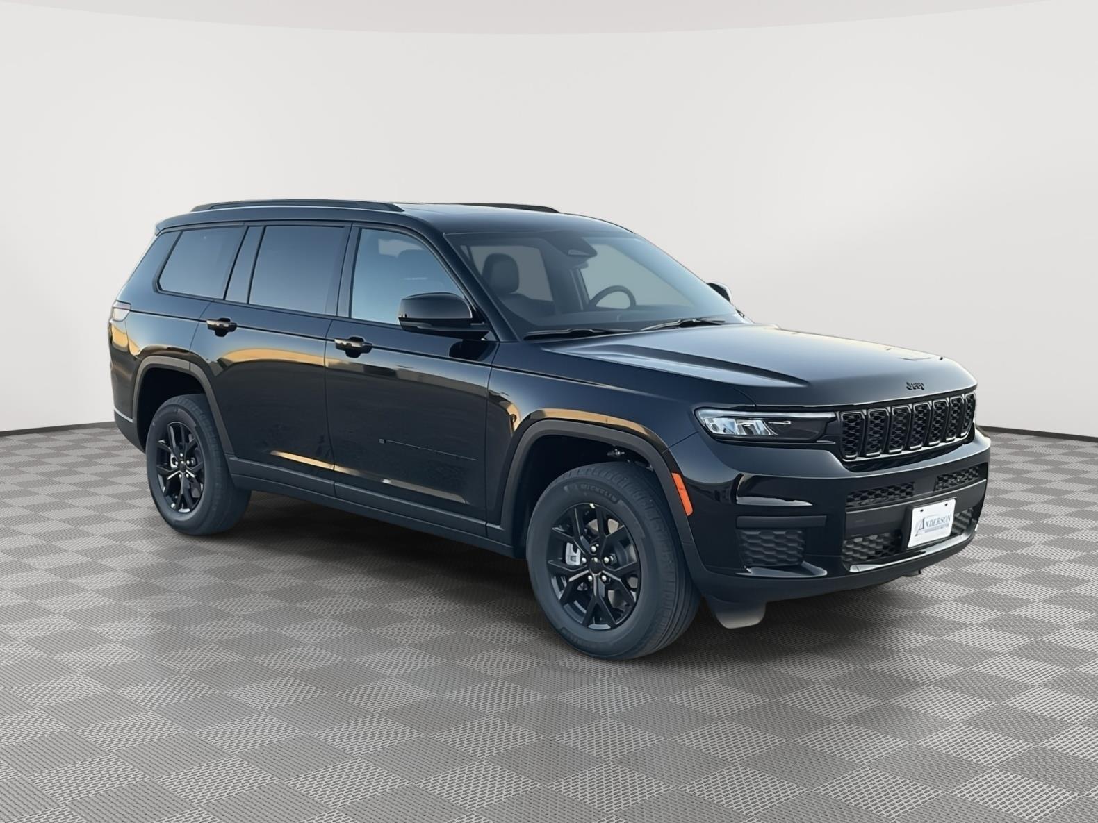 Used 2025 Jeep Grand Cherokee L for sale in Grand Island NE