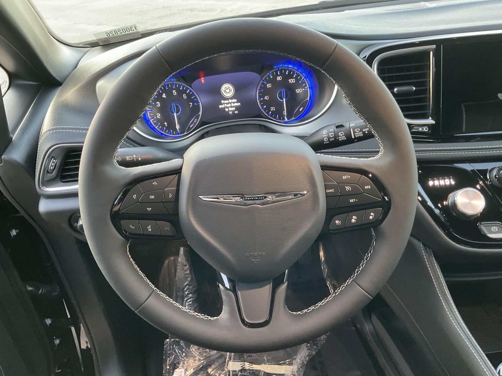 New 2026 Chrysler Pacifica Limited Minivan for sale in Grand Island NE