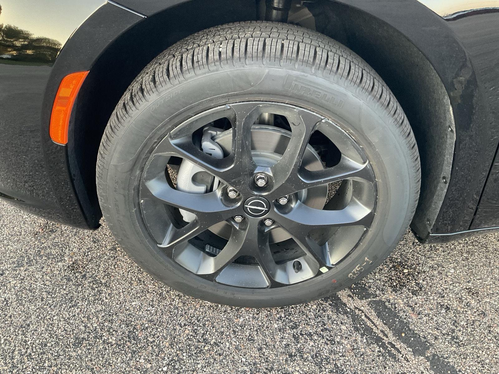 New 2026 Chrysler Pacifica Limited Minivan for sale in Grand Island NE