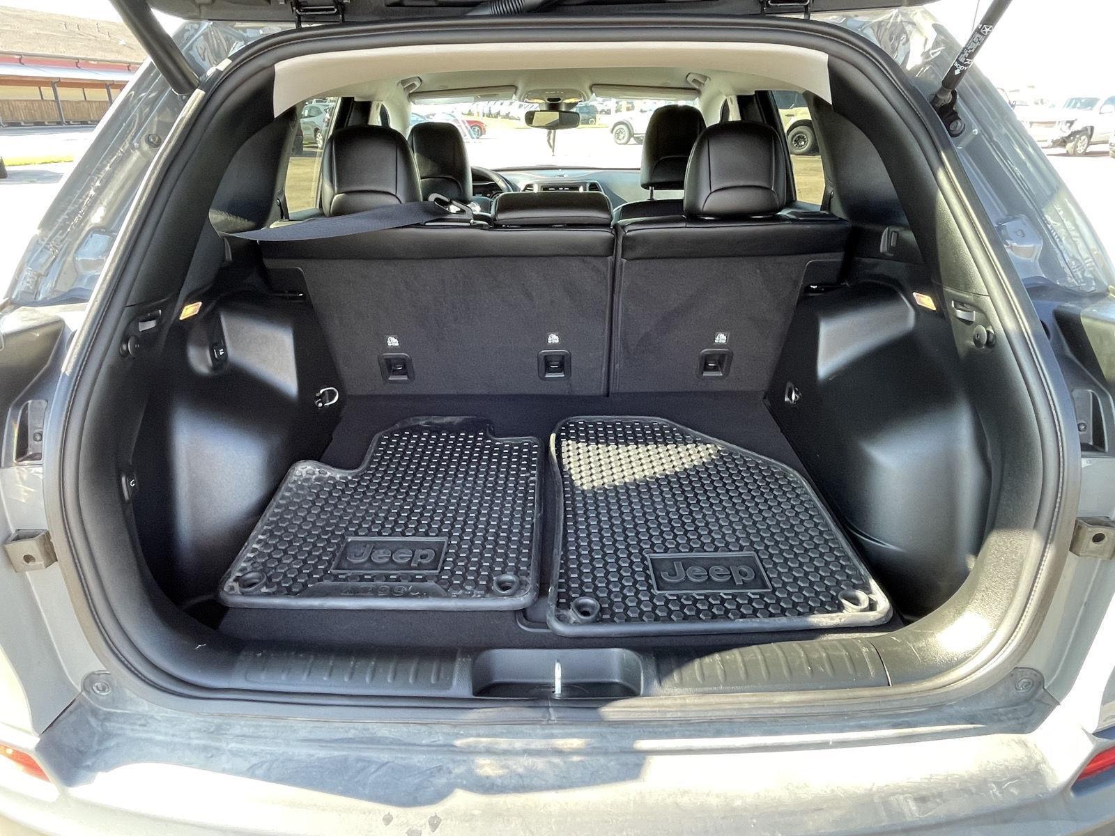 Used 2022 Jeep Cherokee Trailhawk SUV/Crossover for sale in Grand Island NE