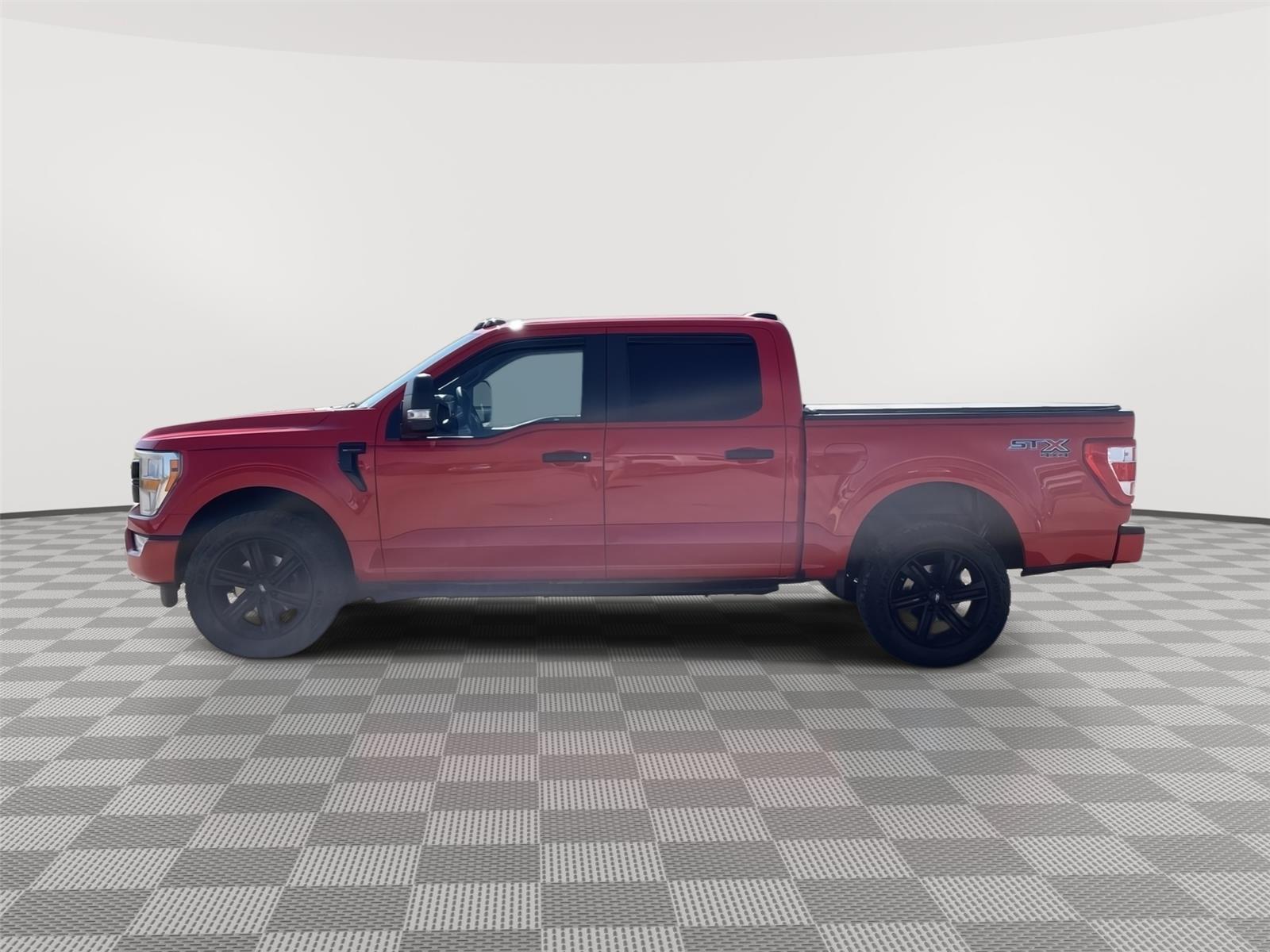 2022 Ford F-150 XL photo 2