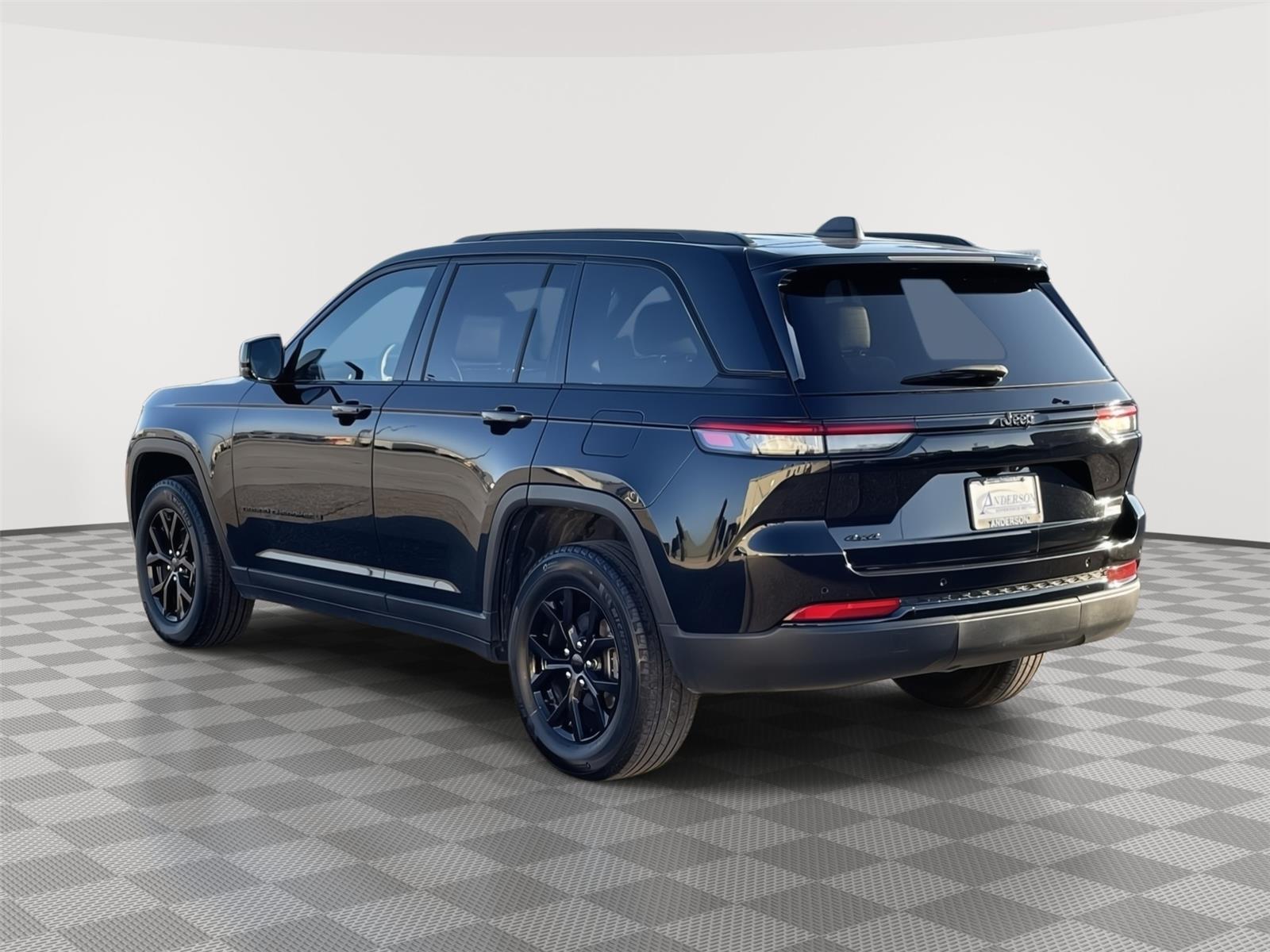 Pre-Owned 2024 Jeep Grand Cherokee for sale in Grand Island NE