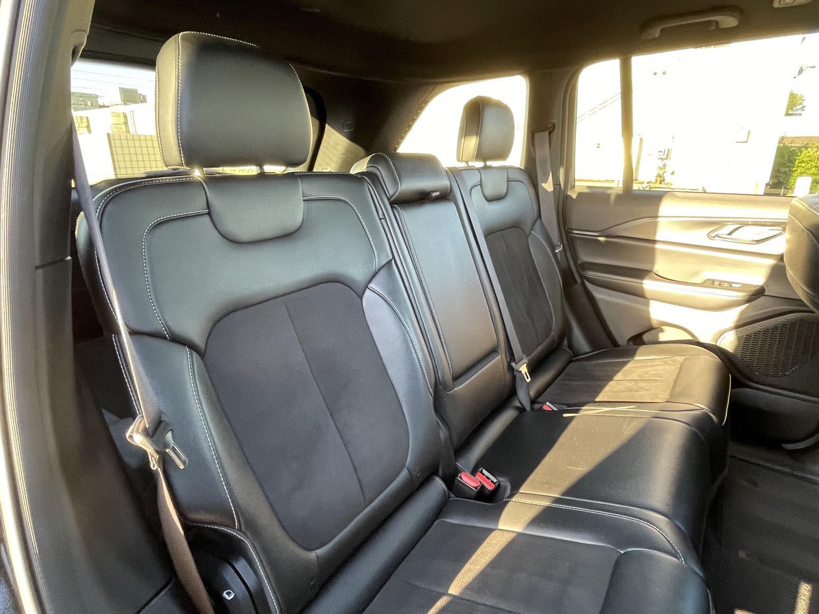 Used 2024 Jeep Grand Cherokee Altitude SUV/Crossover for sale in Grand Island NE