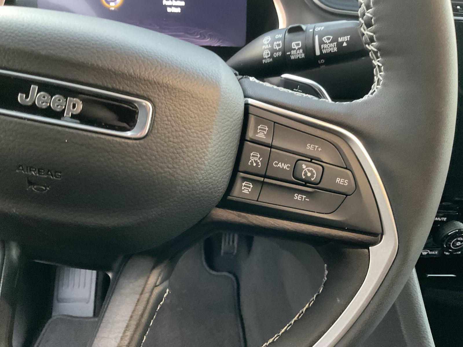 New 2025 Jeep Grand Cherokee L for sale in Grand Island NE