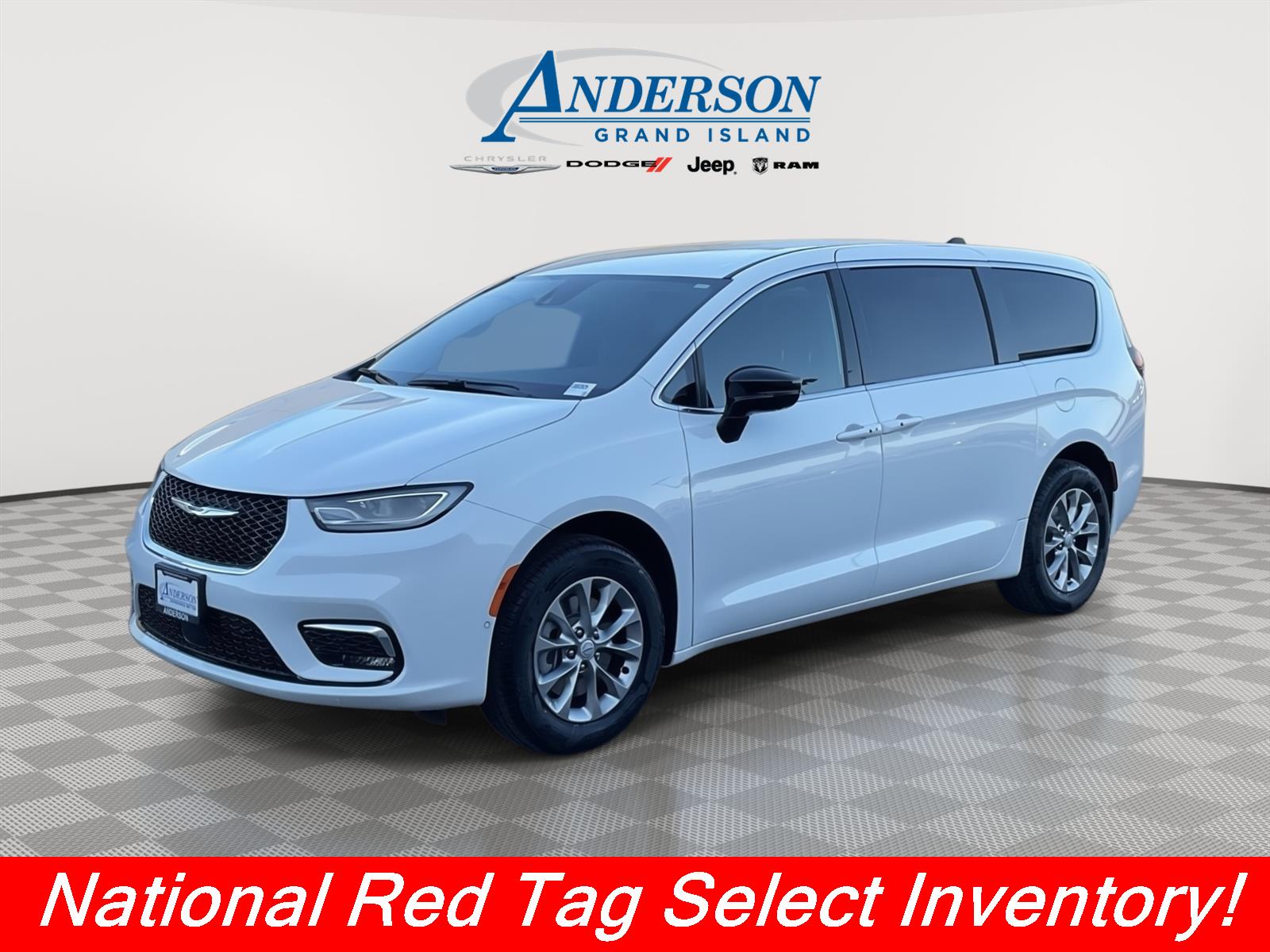 Bright White Clearcoat 2026 Chrysler Pacifica Minivan All-Wheel Drive 9-Speed Automatic