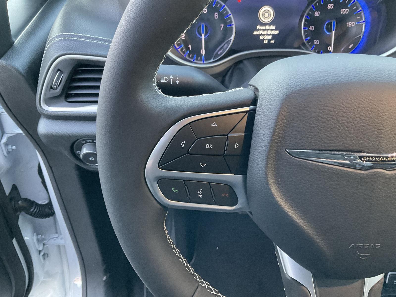 New 2026 Chrysler Pacifica Select Minivan for sale in Grand Island NE