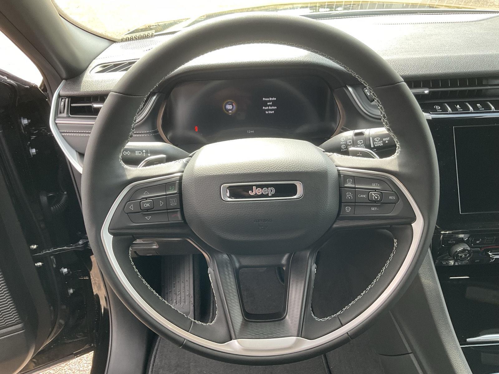 New 2025 Jeep Grand Cherokee L for sale in Grand Island NE