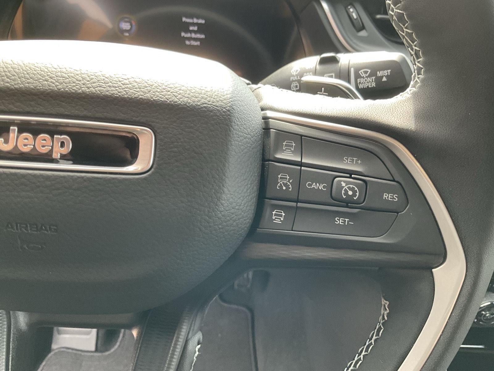 New 2025 Jeep Grand Cherokee L for sale in Grand Island NE